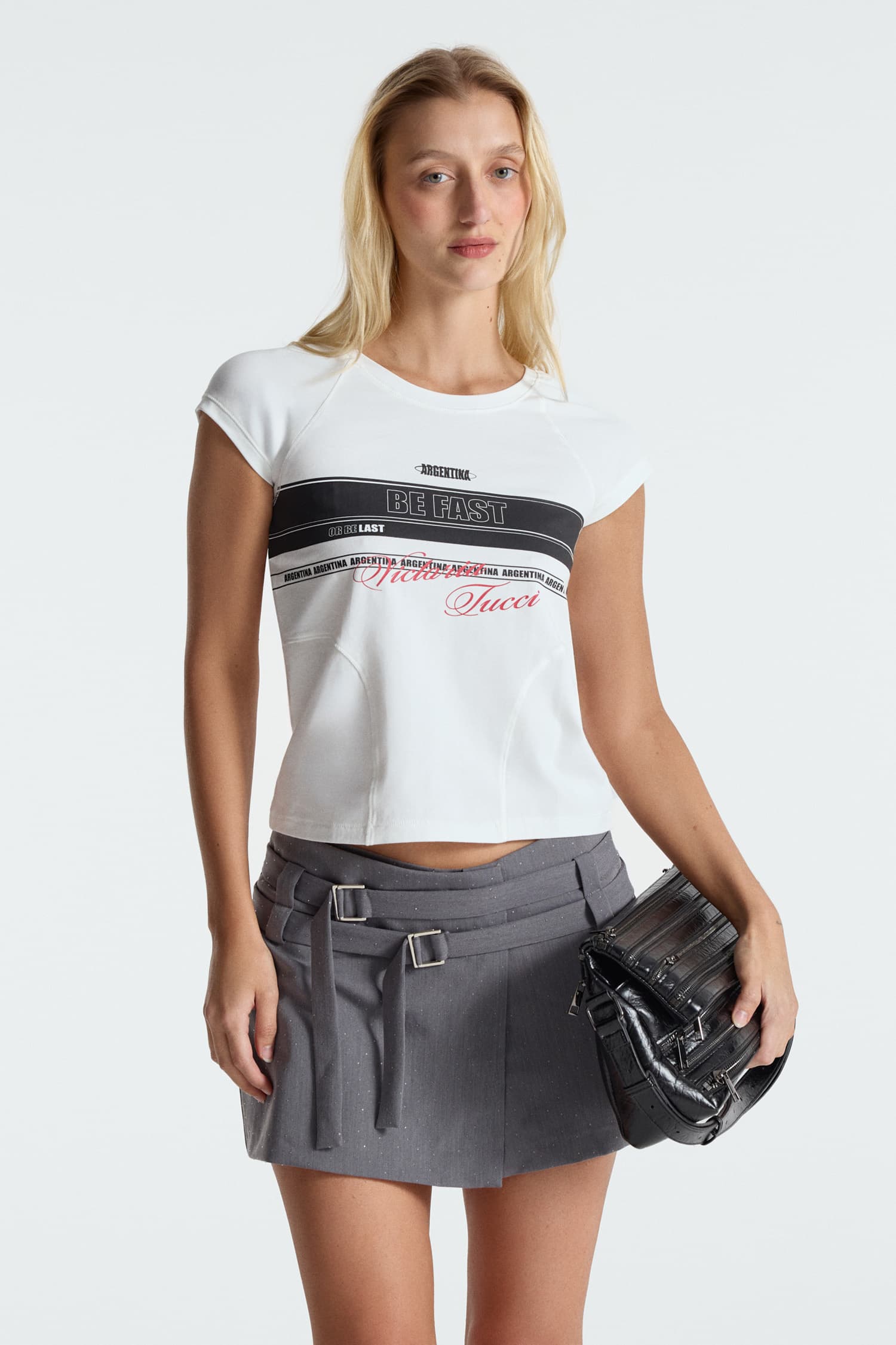 REMERA BE FAST