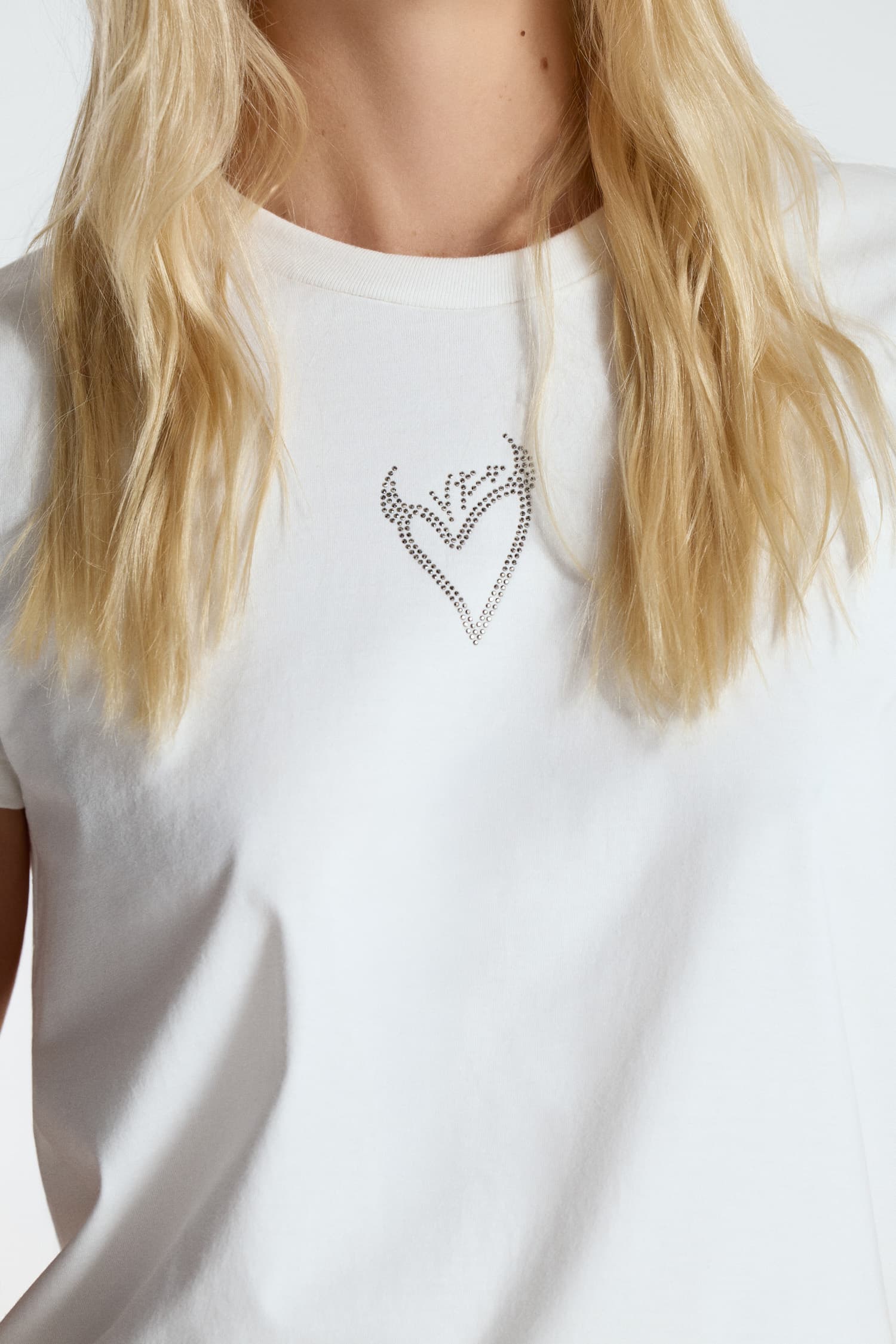 REMERA KNOT