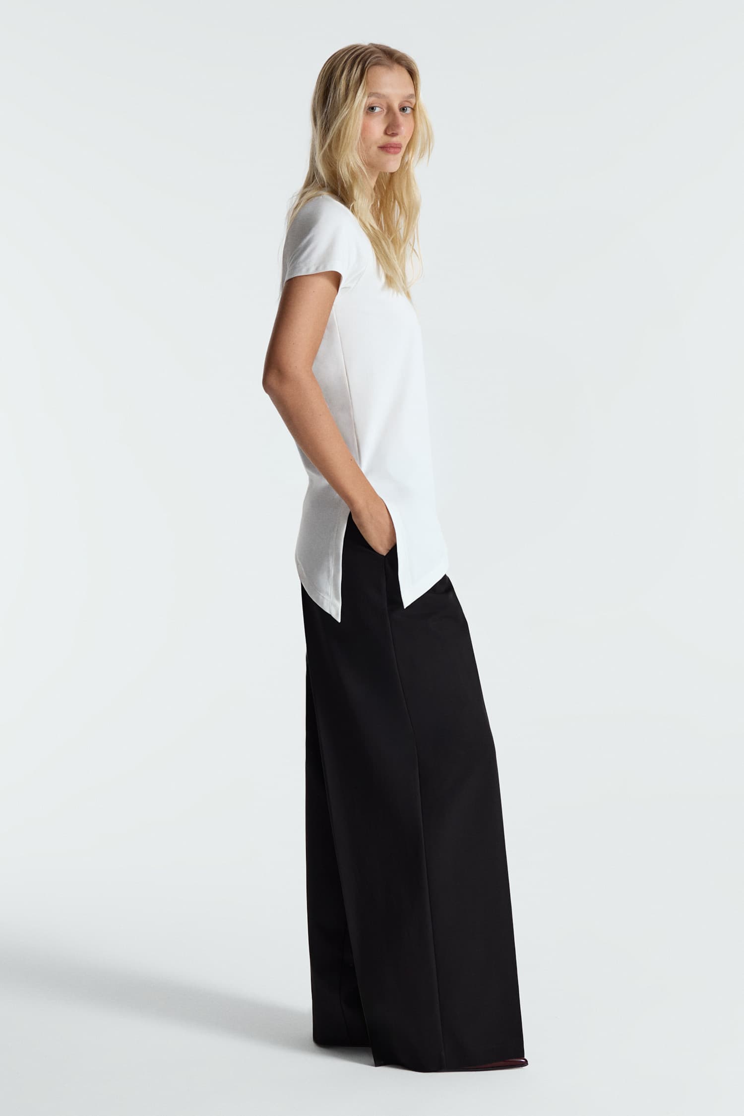 REMERA KNOT
